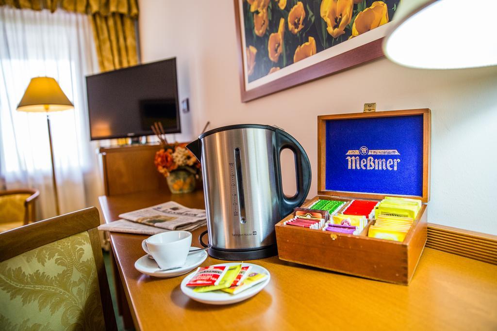 Hotel Galant فيناريا ريالي المظهر الخارجي الصورة