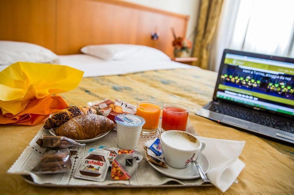 Hotel Galant فيناريا ريالي المظهر الخارجي الصورة
